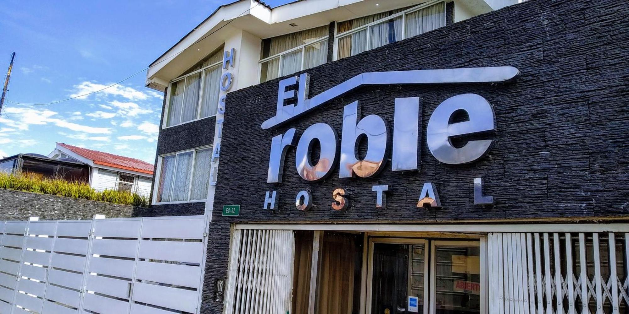 Hostal El Roble Кито Экстерьер фото